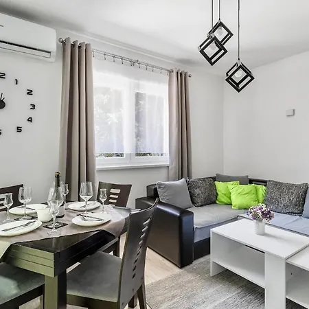 Quiet 1bed Flat With Free Parking