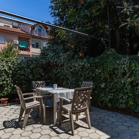 Quiet 1bed Flat With Free Parking Apartman